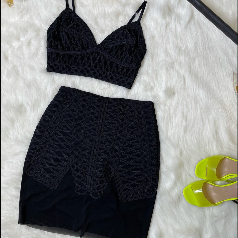 2piece black Bebe skirt set with mesh